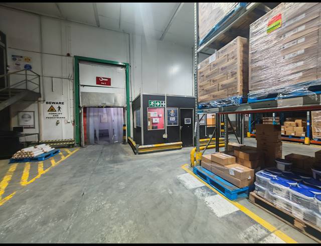 4,577M² WAREHOUSE FOR SALE IN ORMONDE